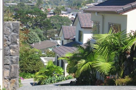 Photo of property in 8 Scarboro Terrace, Murrays Bay, Auckland, 0630