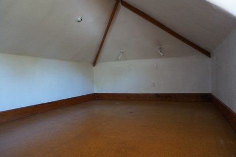 Photo of property in 215 Memorial Avenue, Burnside, Christchurch, 8053