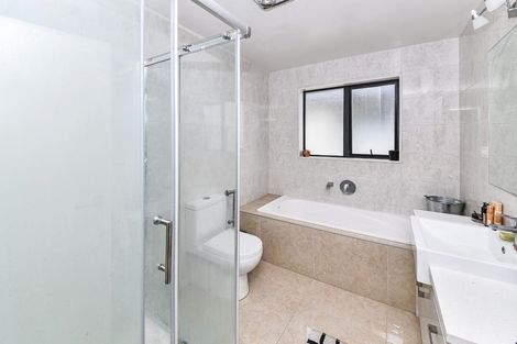 Photo of property in 49 Charlestown Drive, Flat Bush, Auckland, 2019