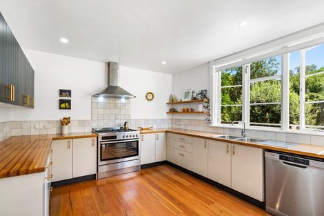 Photo of property in 23 Lighthouse Road, Bluff Hill, Napier, 4110