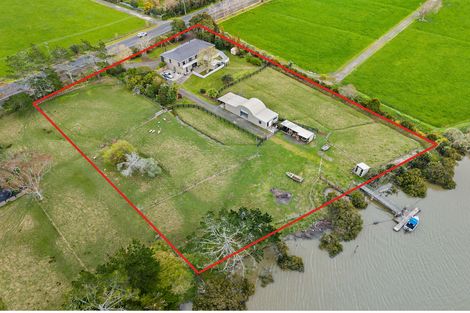 Photo of property in 48 Parkhurst Road, Helensville, 0874