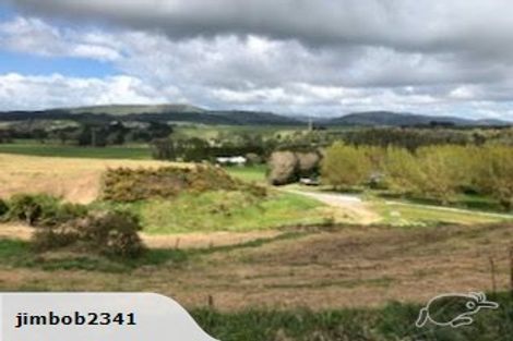 Photo of property in 132 Pacific Drive, Fitzherbert, Palmerston North, 4410