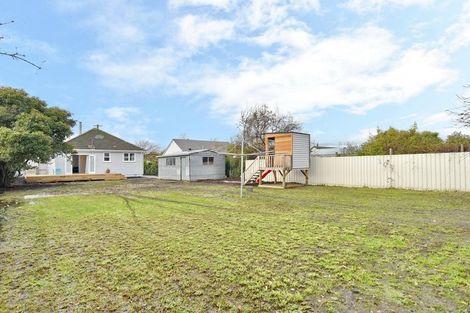 Photo of property in 28 Douglas Road, Amberley, 7410