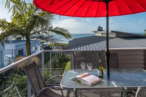 Photo of property in 2/50 The Esplanade, Eastern Beach, Auckland, 2012