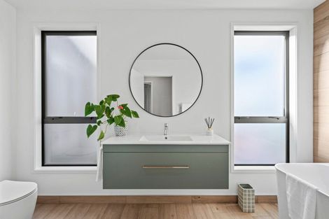 Photo of property in 42 Opouatu Avenue, Glenbrook, 2681