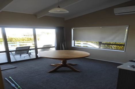 Photo of property in 10 Titoki Avenue, Waipahihi, Taupo, 3330