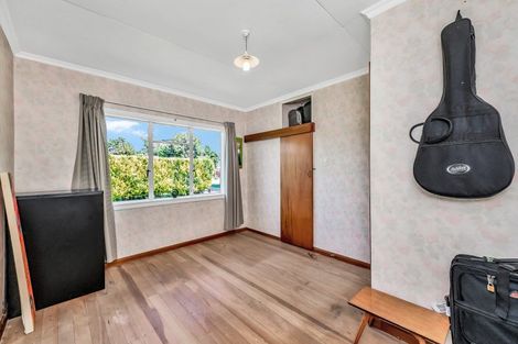 Photo of property in 12 Gift Street, Coalgate, 7673