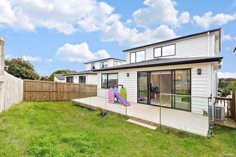 Photo of property in 22b Thornlow Street, Glendene, Auckland, 0602