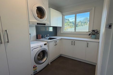 Photo of property in 82 Chester Road, Tawa, Wellington, 5028
