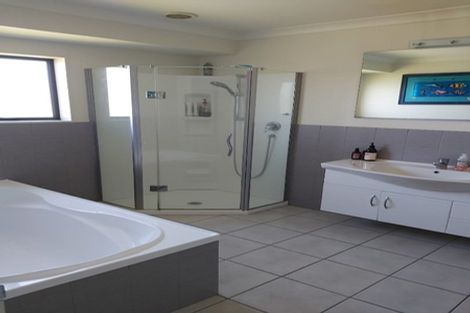 Photo of property in 196 Parsons Street, Tawhero, Whanganui, 4501