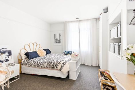 Photo of property in 55 Hargest Crescent, Saint Kilda, Dunedin, 9012