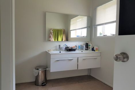 Photo of property in 1/19 Weetman Drive, Browns Bay, Auckland, 0630