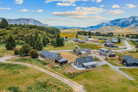 Photo of property in 77 Castle Hill Drive, Castle Hill, Springfield, 7580