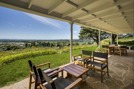 Photo of property in 130 Durham Drive, Havelock North, 4130