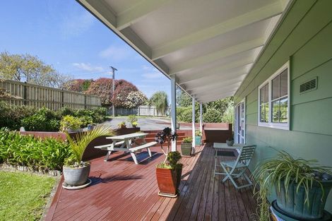 Photo of property in 6d Donnelly Street, Oakura, 4314