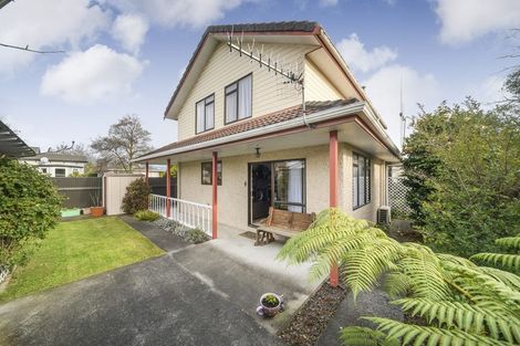 Photo of property in 73 Wood Street, Takaro, Palmerston North, 4410
