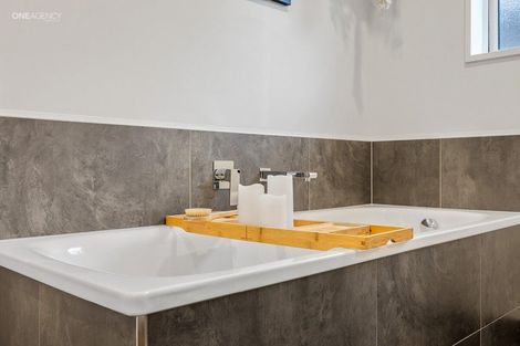 Photo of property in 16 Candy Crescent, Kaiapoi, 7630