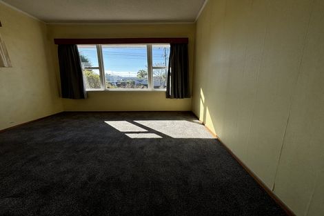 Photo of property in 201 Chivalry Road, Glenfield, Auckland, 0629
