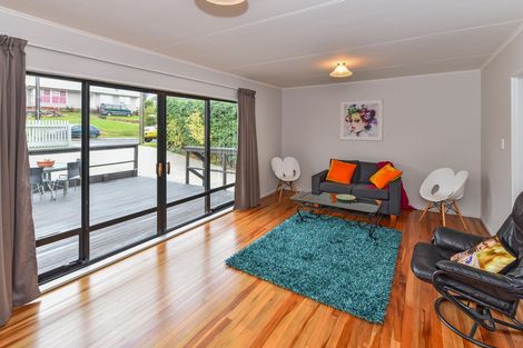 Photo of property in 102 Tennessee Avenue, Mangere East, Auckland, 2024