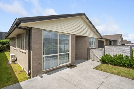 Photo of property in Waterview Estate, 84/4 Greystone Place, Omokoroa, 3114