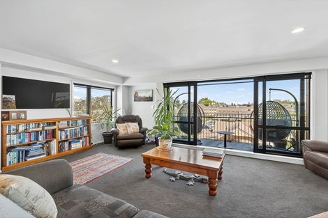 Photo of property in Gloucester Towers, 15/28 Gloucester Street, Christchurch Central, Christchurch, 8013