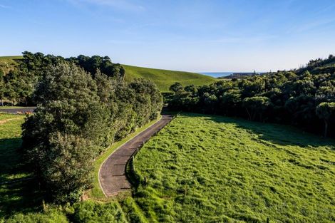 Photo of property in Tapuae, 1 Washer Road, Omata, New Plymouth, 4374