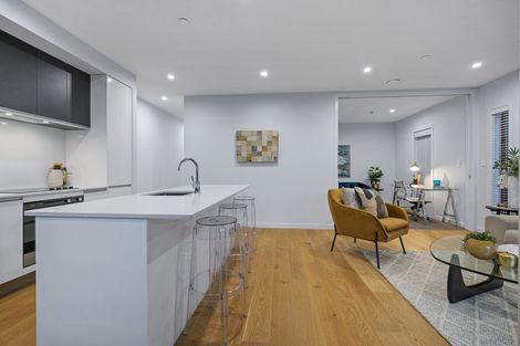 Photo of property in Frank Sargeson Apts, 401/74 Anzac Street, Takapuna, Auckland, 0622