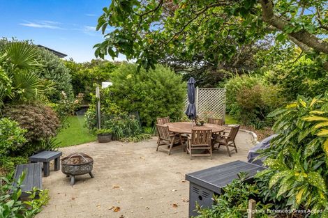 Photo of property in 5 Wigan Place, Hokowhitu, Palmerston North, 4410