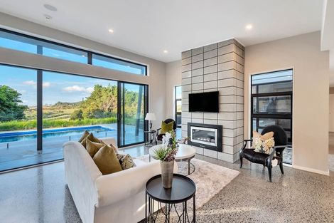 Photo of property in 99 Hauora Lane, Waitoki, 0871