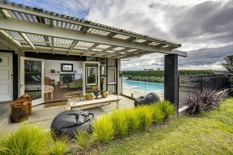 Photo of property in 72 Reynolds Road, Havelock North, 4130