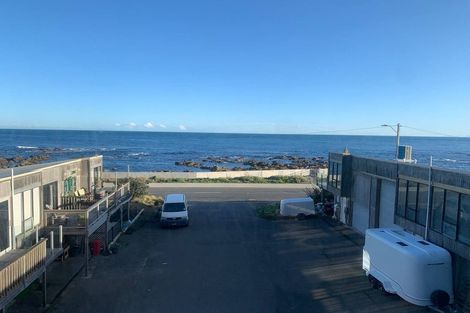 Photo of property in 9/408 The Esplanade, Island Bay, Wellington, 6023