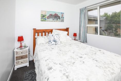 Photo of property in 9 Warwick Avenue, St Andrews, Hamilton, 3200