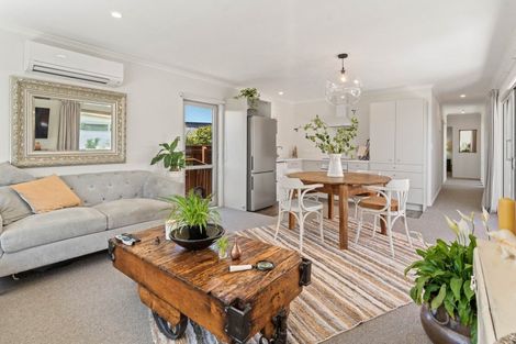 Photo of property in 5 Massey Street, Greytown, 5712