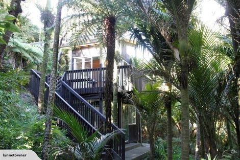 Photo of property in 10-12 Glenesk Road, Piha, New Lynn, 0772