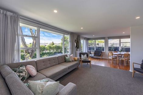 Photo of property in 28 Clipper Place, Redwood, Christchurch, 8051