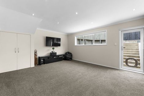 Photo of property in 64 O'halloran Road, Howick, Auckland, 2014