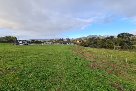 Photo of property in 114 Solan Drive, Waimauku, 0812