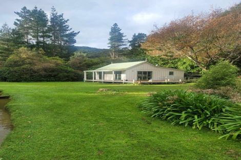 Photo of property in 927 Whitemans Valley Road, Whitemans Valley, Upper Hutt, 5371