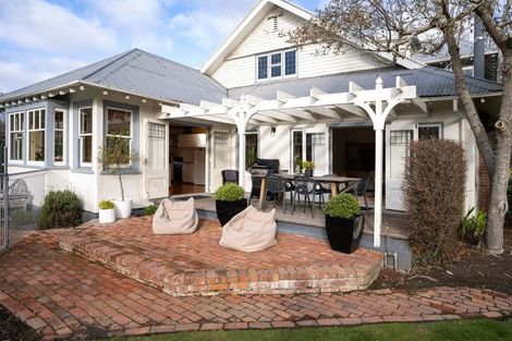 Photo of property in 186 Fendalton Road, Fendalton, Christchurch, 8052