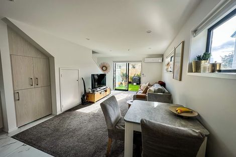 Photo of property in 4/14 Wilsher Crescent, Henderson, Auckland, 0612