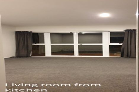 Photo of property in 9b Seaside Avenue, Waterview, Auckland, 1026