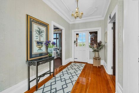 Photo of property in 56 Middleton Road, Kew, Dunedin, 9012