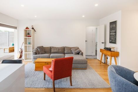 Photo of property in 18d Montgomery Terrace, Hokowhitu, Palmerston North, 4410