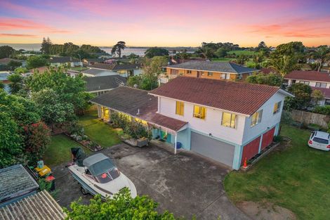 Photo of property in 13 Huber Street, Weymouth, Auckland, 2103