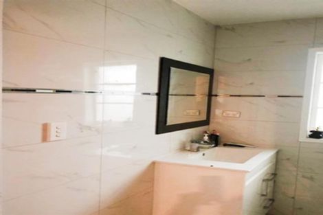 Photo of property in 18 Norana Avenue, Favona, Auckland, 2024