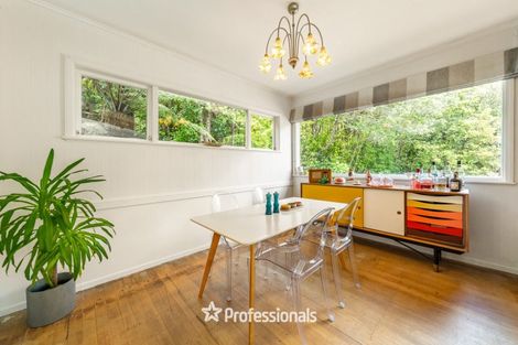 Photo of property in 132 Cheviot Road, Lowry Bay, Lower Hutt, 5013