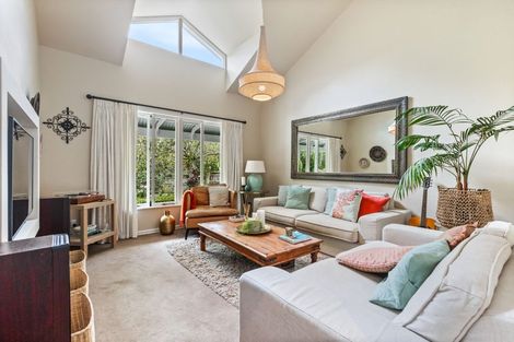 Photo of property in 47 Waipuia Place, Greenhithe, Auckland, 0632