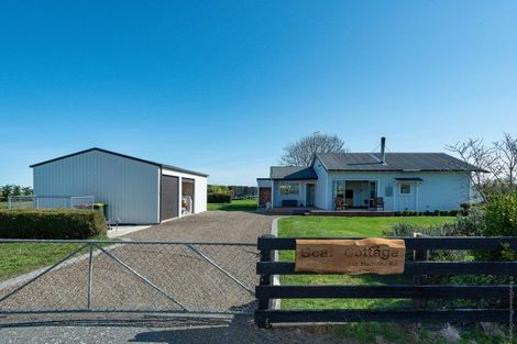 Photo of property in 748 Hudsons Road, Motukarara, Christchurch, 7674