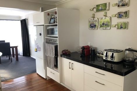 Photo of property in 16 Aspiring Avenue, Milson, Palmerston North, 4414