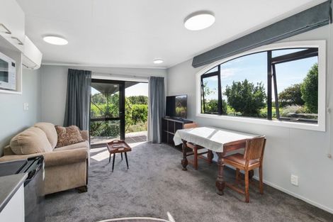 Photo of property in 154 Ohinepanea Road, Pukehina, Te Puke, 3186